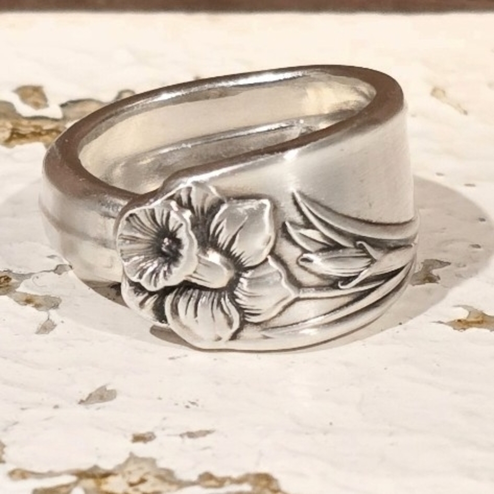 Silver Floral Spoon Ring - 1950 Daffodil Two Style Choices